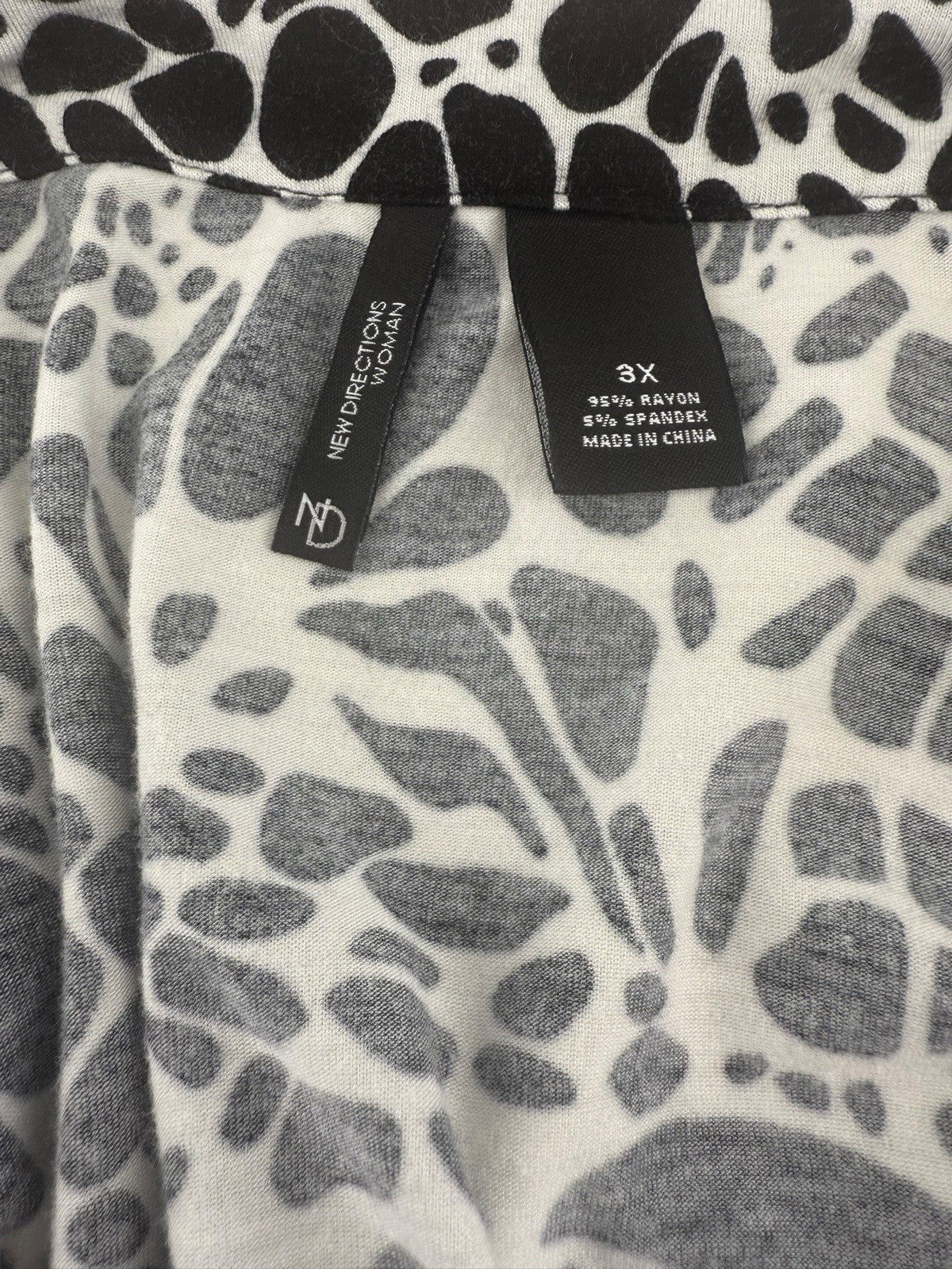 Ladies Black And white 3x Blouse