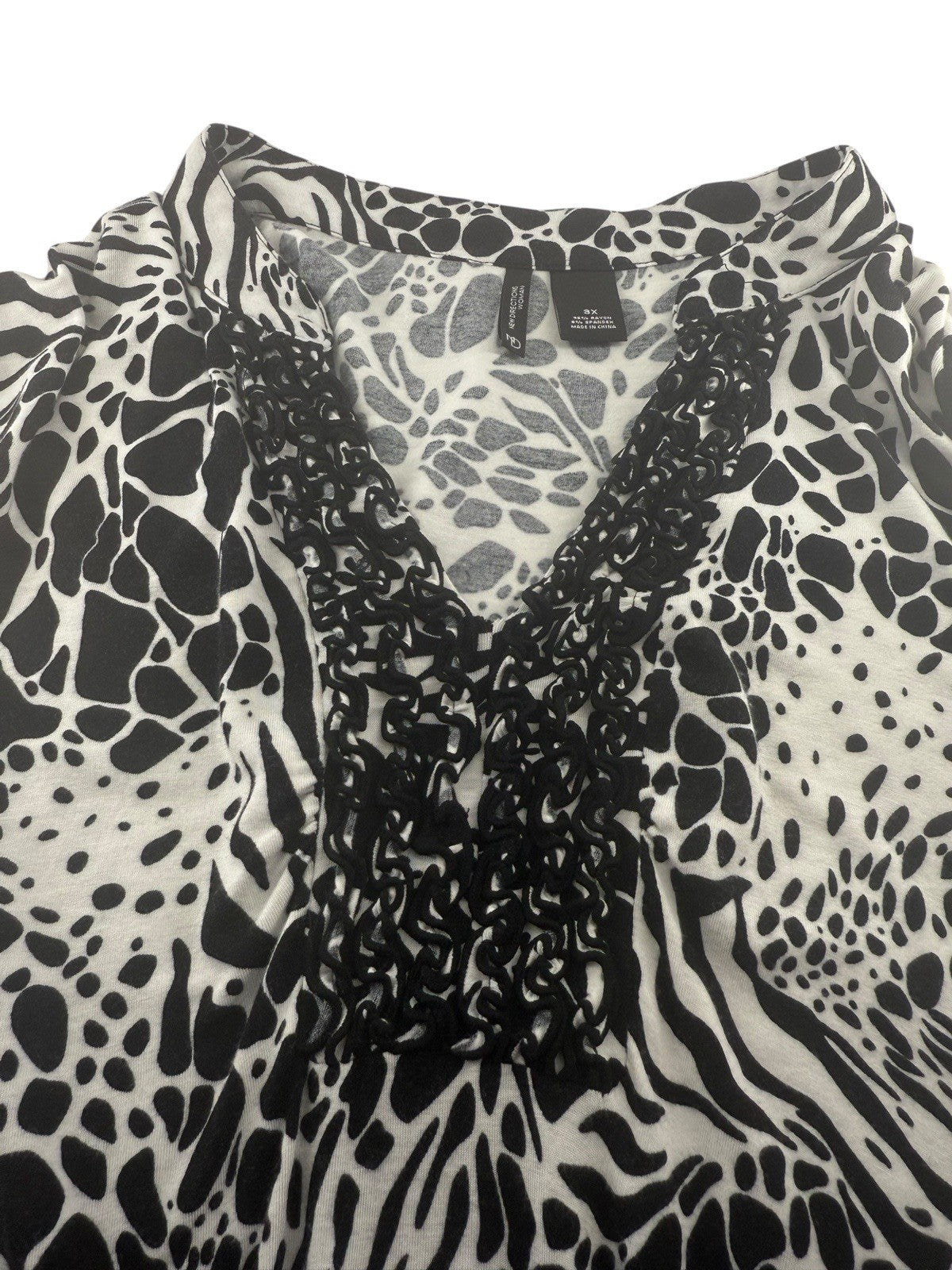 Ladies Black And white 3x Blouse