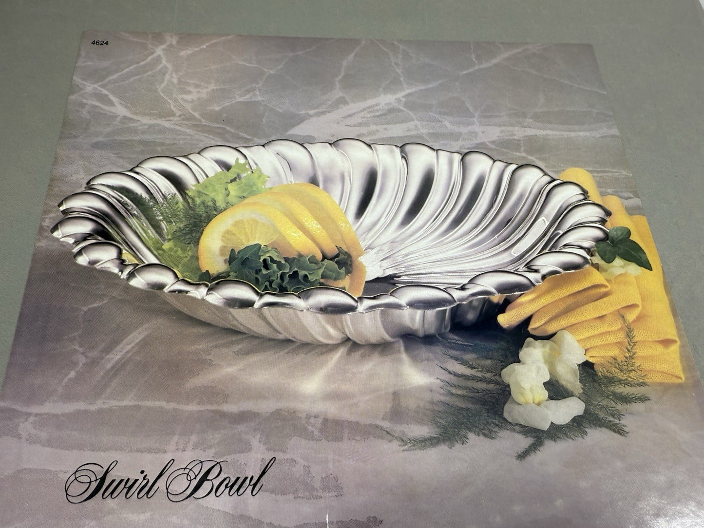 New Original Box - Vintage 12" Oneida Silverplated Swirl Bowl Silver Plated