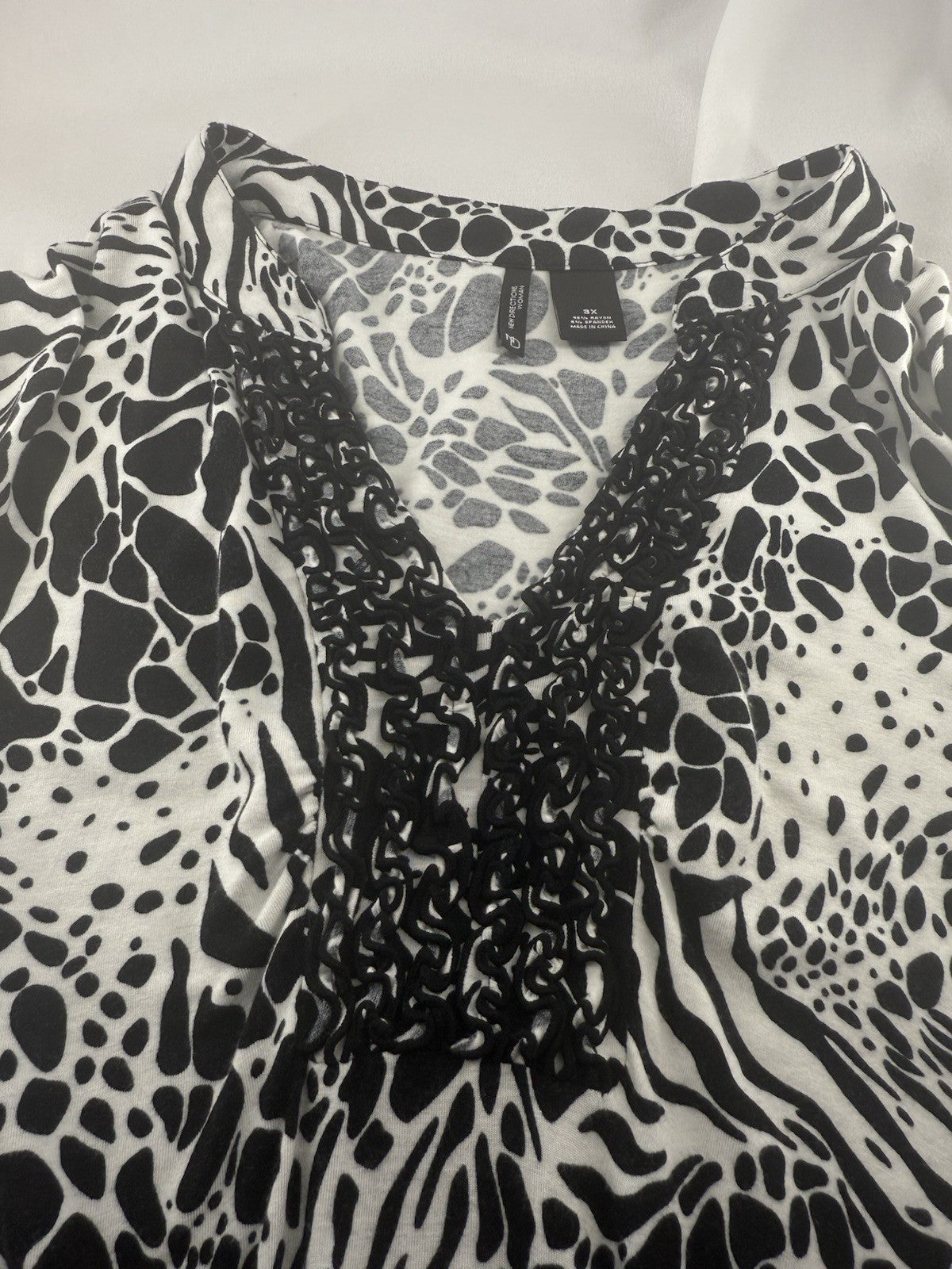 Ladies Black And white 3x Blouse