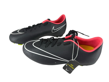 Nike Jr Soccer Cleats Size 2Y Black Shoes