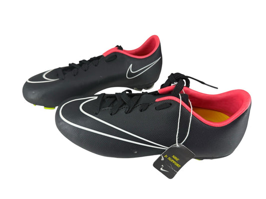 Nike Jr Soccer Cleats Size 2Y Black Shoes
